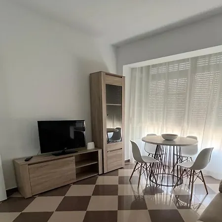 Piso En El Centro De Διαμέρισμα *